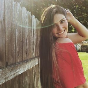 Meet your Posher, Katelyn